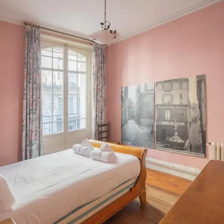 Chaperonniere Apartment *