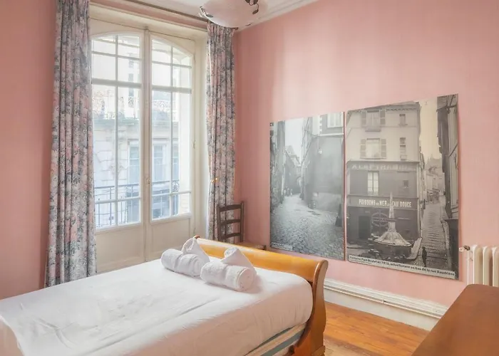 Chaperonniere Apartamento *